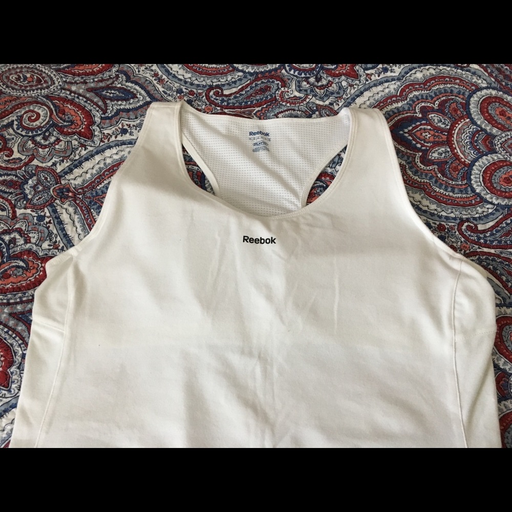 5 for $20 NWOT Reebok tank